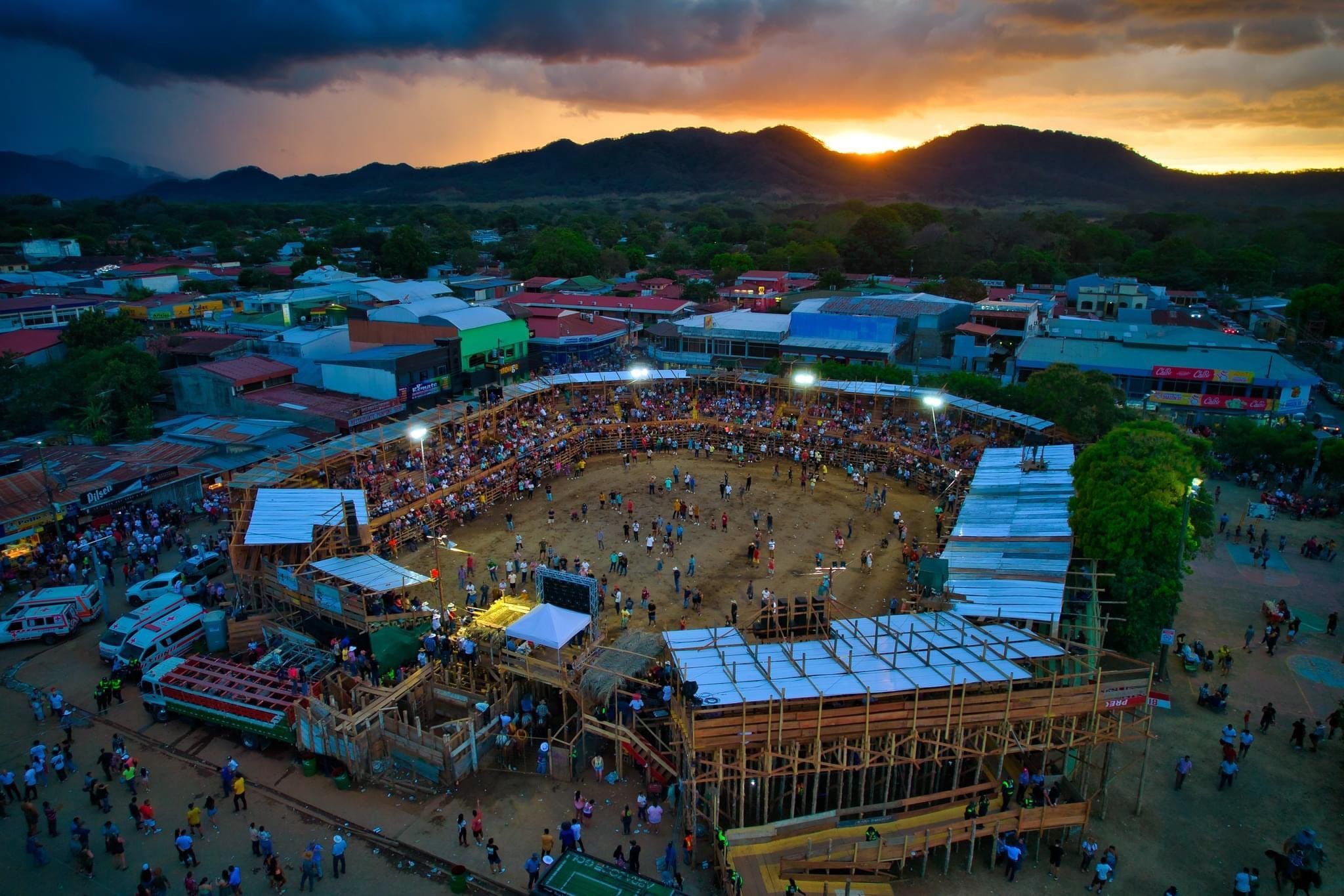 Plaza López, Fiestas Típicas Nacionales 2024.